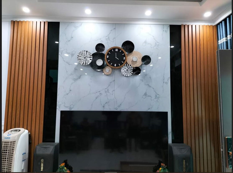 đồng hồ treo tường trang trí