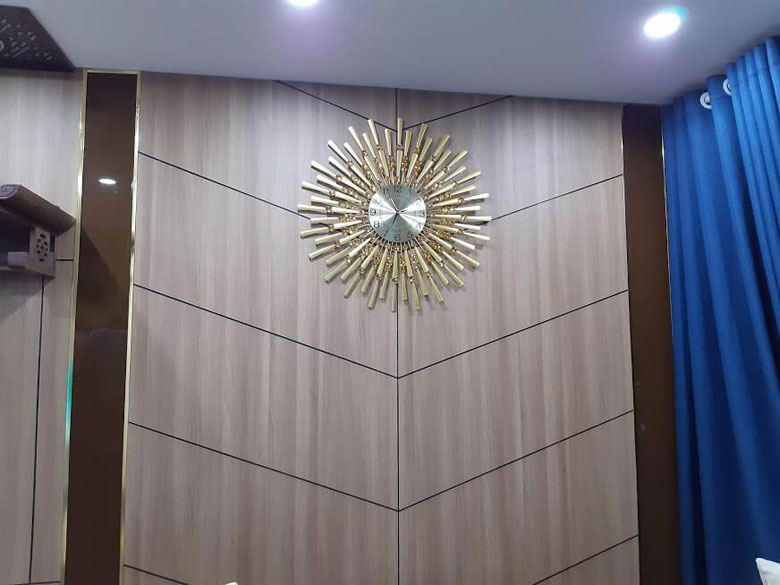 đồng hồ treo tường độc đáo