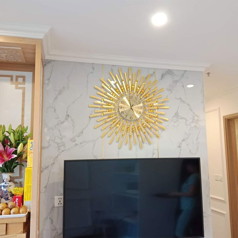 đồng hồ treo tường phòng khách