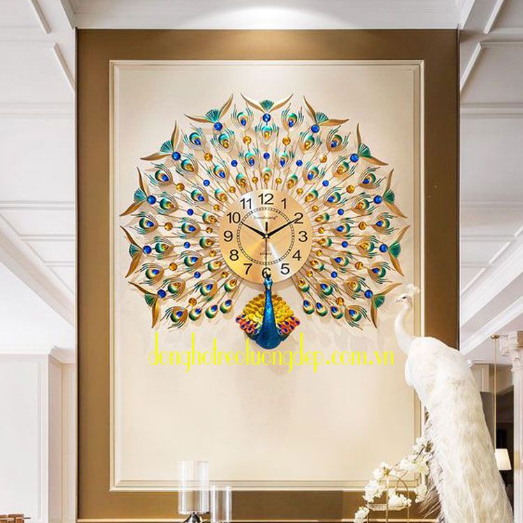 dong-ho-treo-tuong-tphcm-1