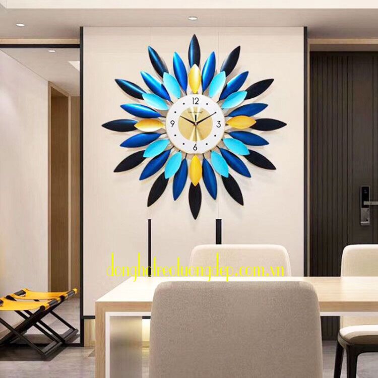 Dong-ho-treo-tuong-trang-tri-12.010