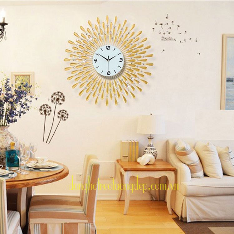 Dong-ho-treo-tuong-trang-tri-32.02