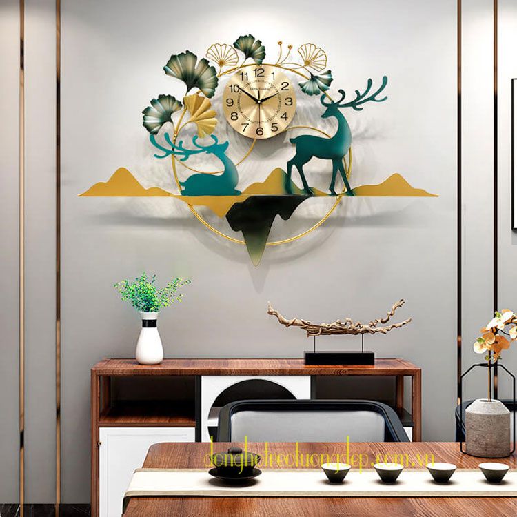 dong-ho-treo-tuong-trang-tri-dhd093-03